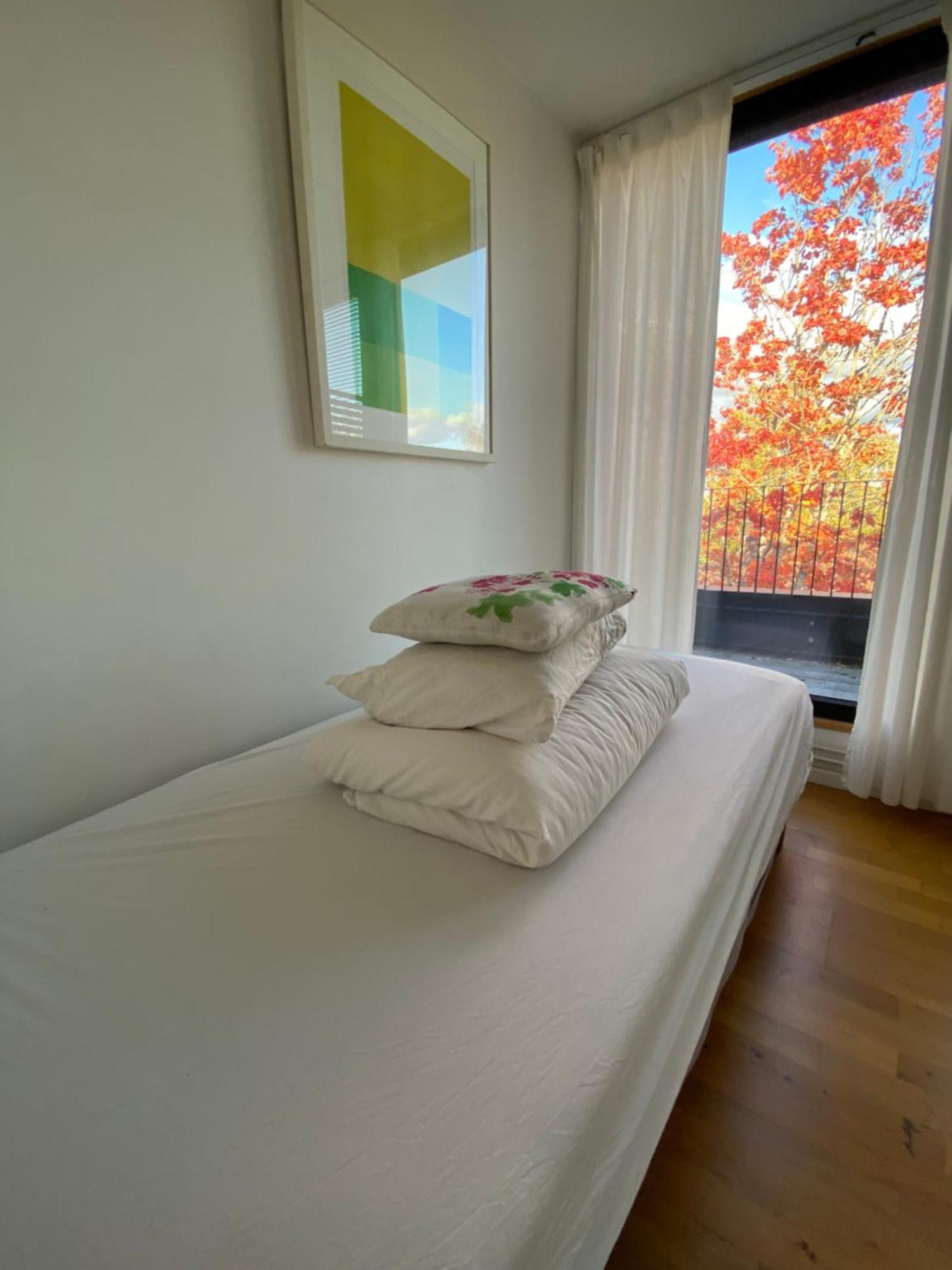Townhouse On Arlanda Stockholm Metro Line - Easy Checkin Βίλα Sollentuna Εξωτερικό φωτογραφία